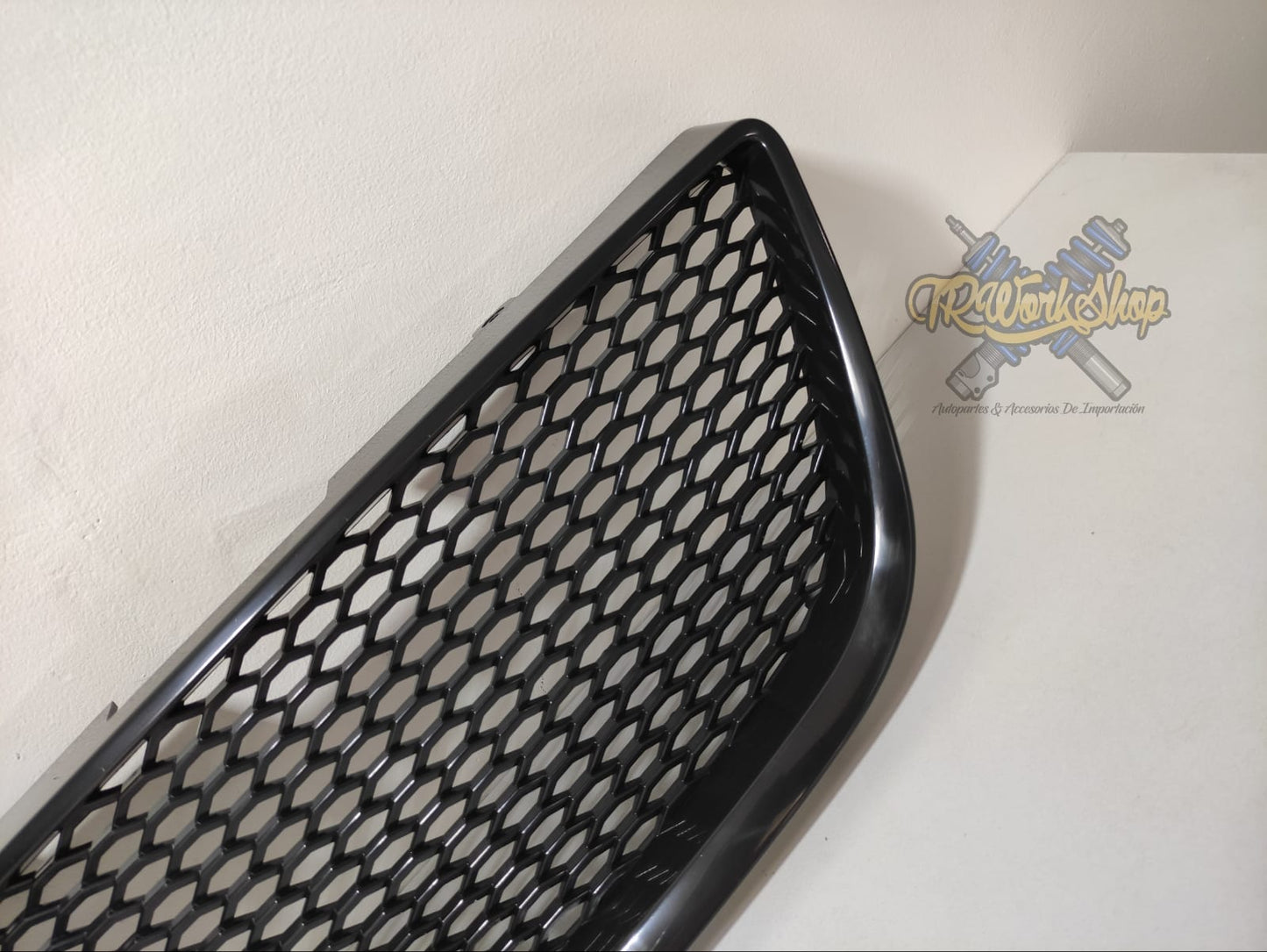 Parrilla Corrida Panal Seat Ibiza 6J 2009-2012 | JOM