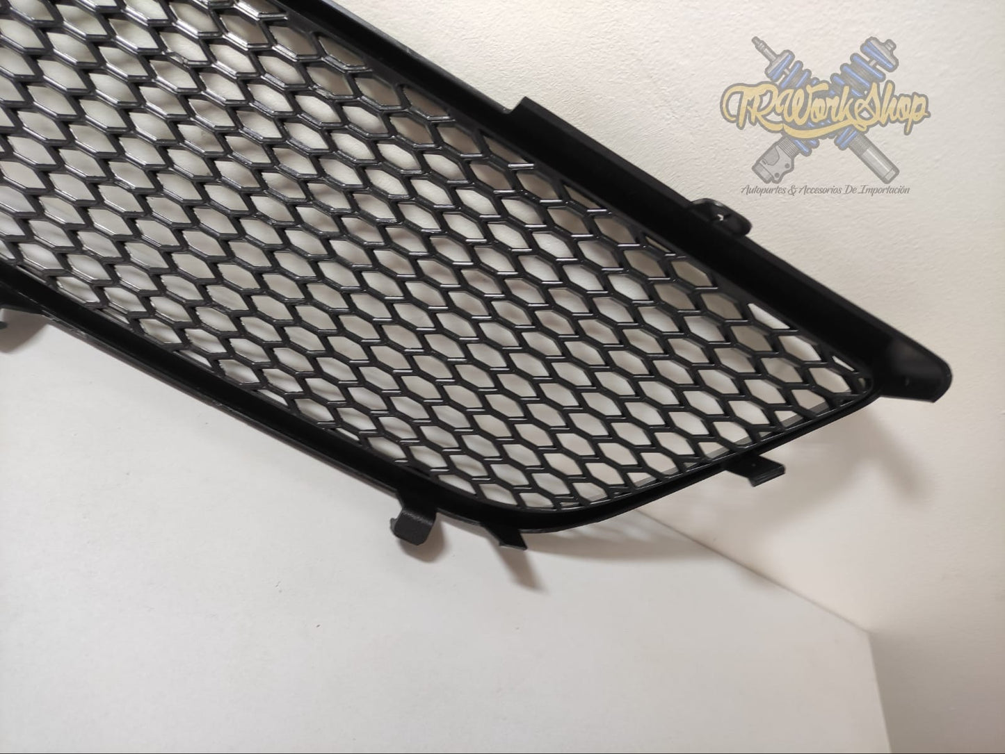 Parrilla Corrida Panal Seat Ibiza 6J 2009-2012 | JOM