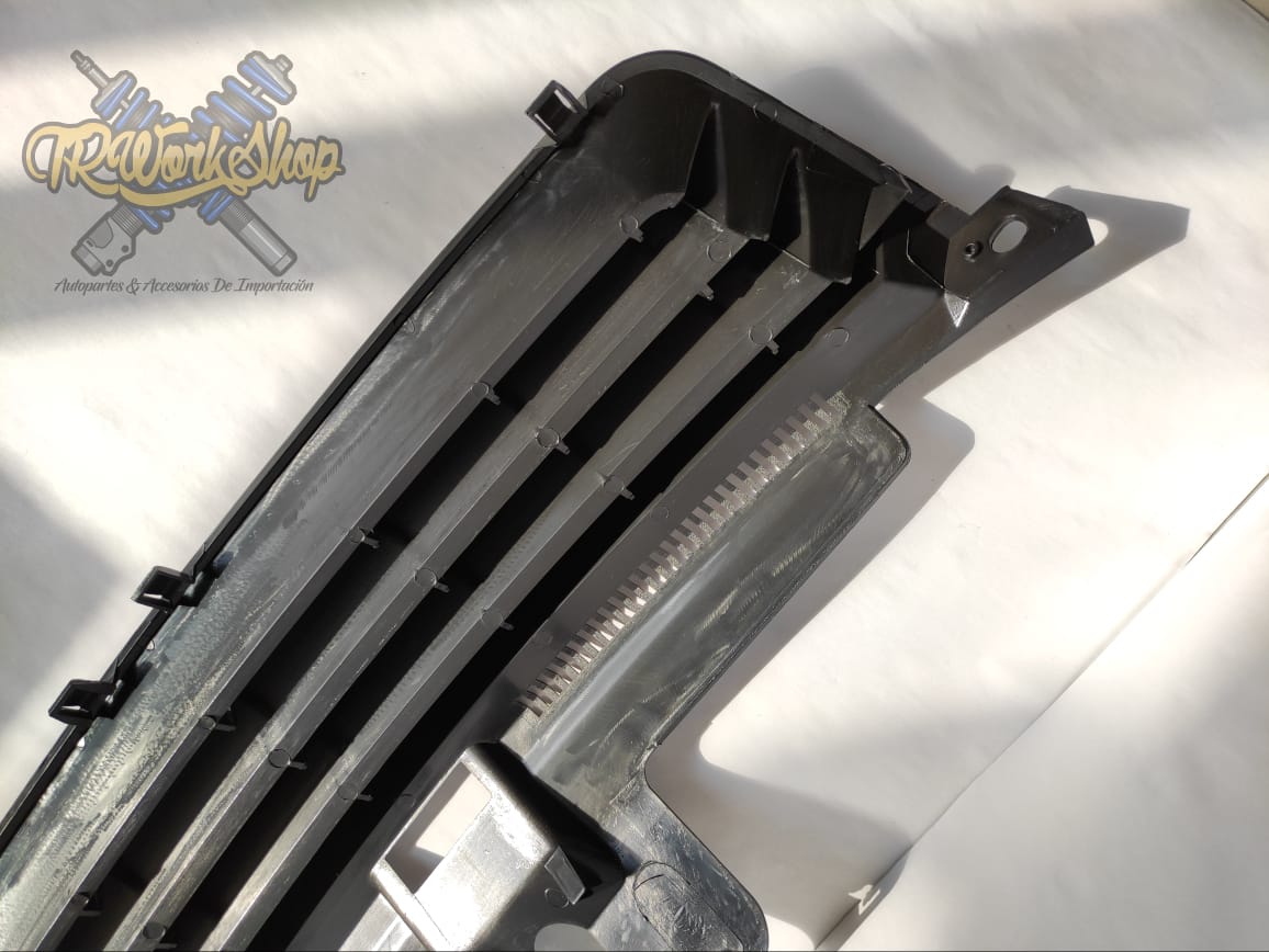 Parrilla Corrida VW Polo 9N 2002-2007 | JOM