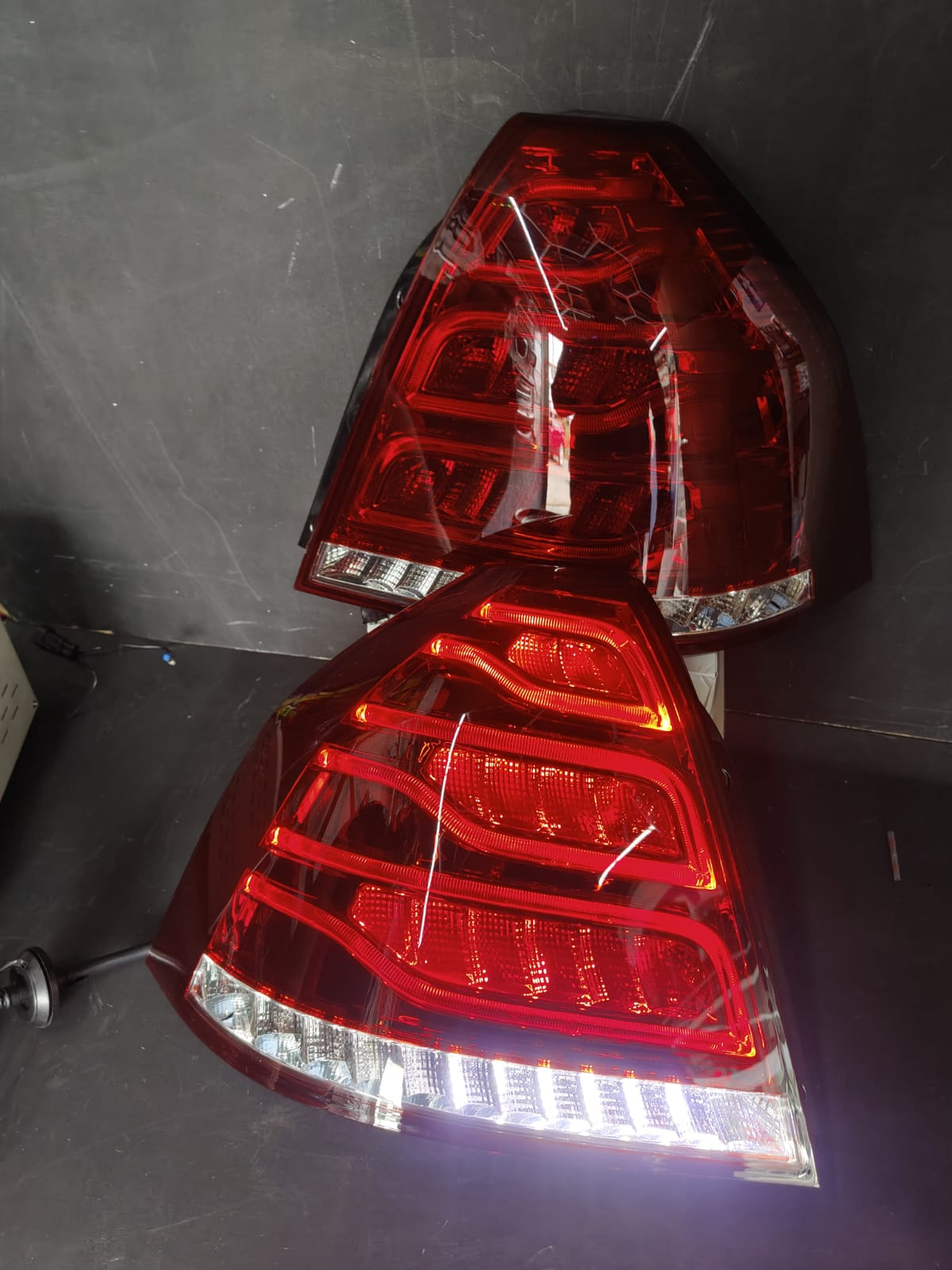 Calaveras LED para Aveo 2007-2017 | Tipo Mini Cooper / Mercedes | AKD