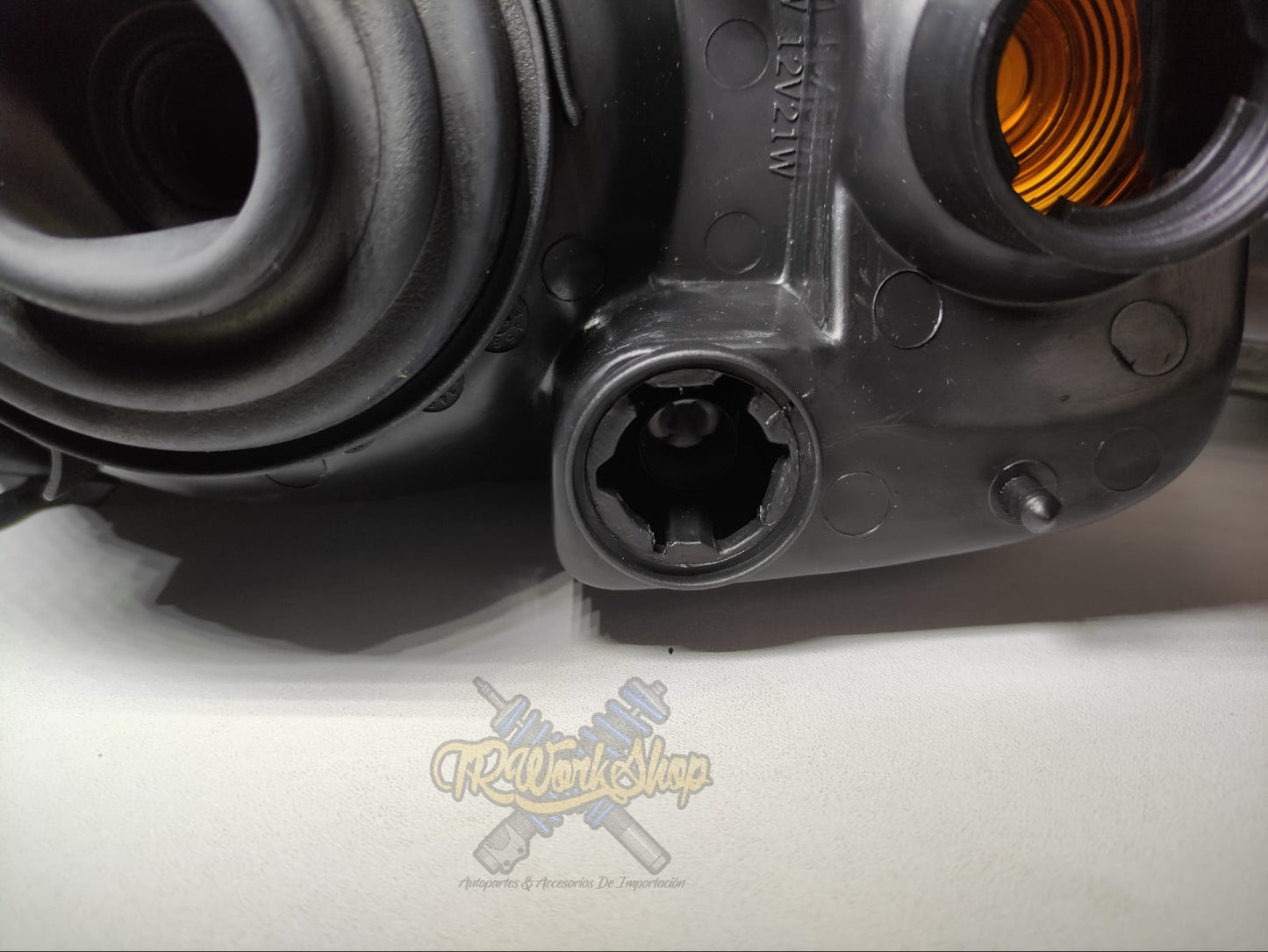 Faros Principales para Chevrolet Chevy 1993 a 2003 (Der / Izq) - Depo