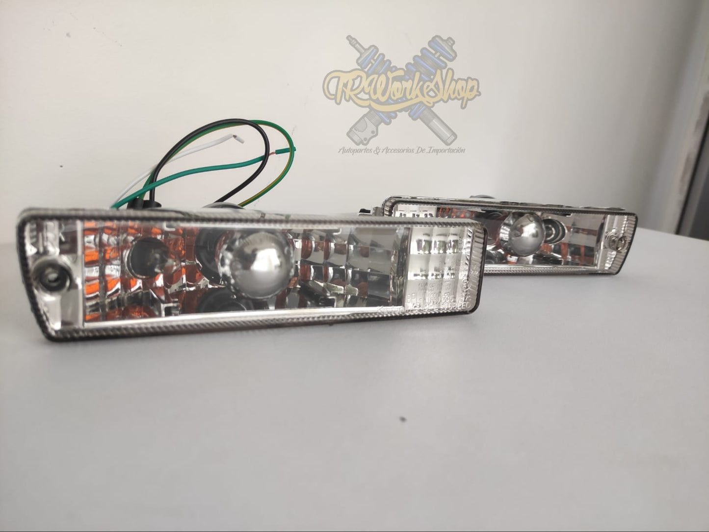 Cuartos Smoke Facia Ancha Golf & Jetta Mk2 | JOM