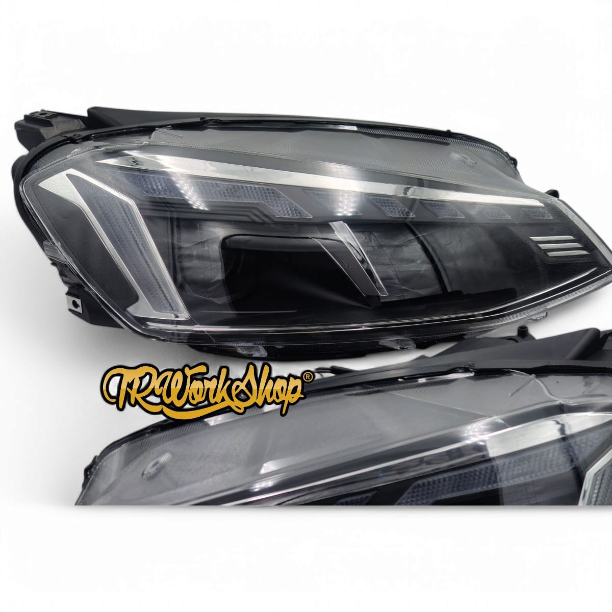 Faros LED Red Line VW Golf Mk7 TSI Variant 2015-2017 | Type RS5 | Secuenciales | AKD