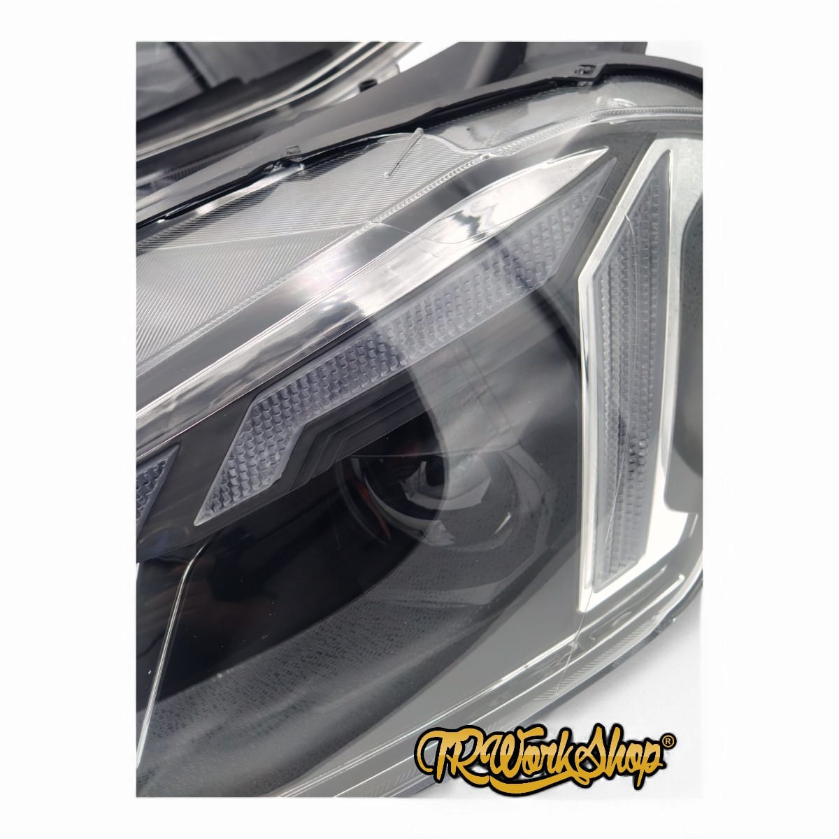 Faros LED Red Line VW Golf Mk7 TSI Variant 2015-2017 | Type RS5 | Secuenciales | AKD
