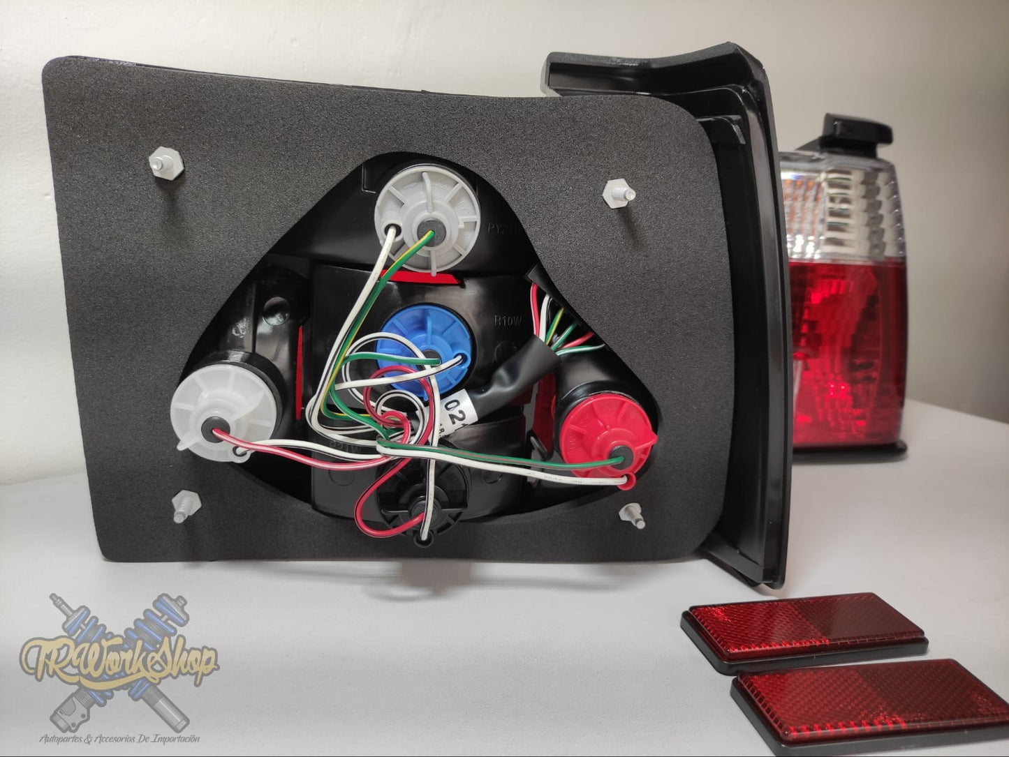 Calaveras Jetta A2 Mk2 (2 Piezas) | Euro Look | Helix Import