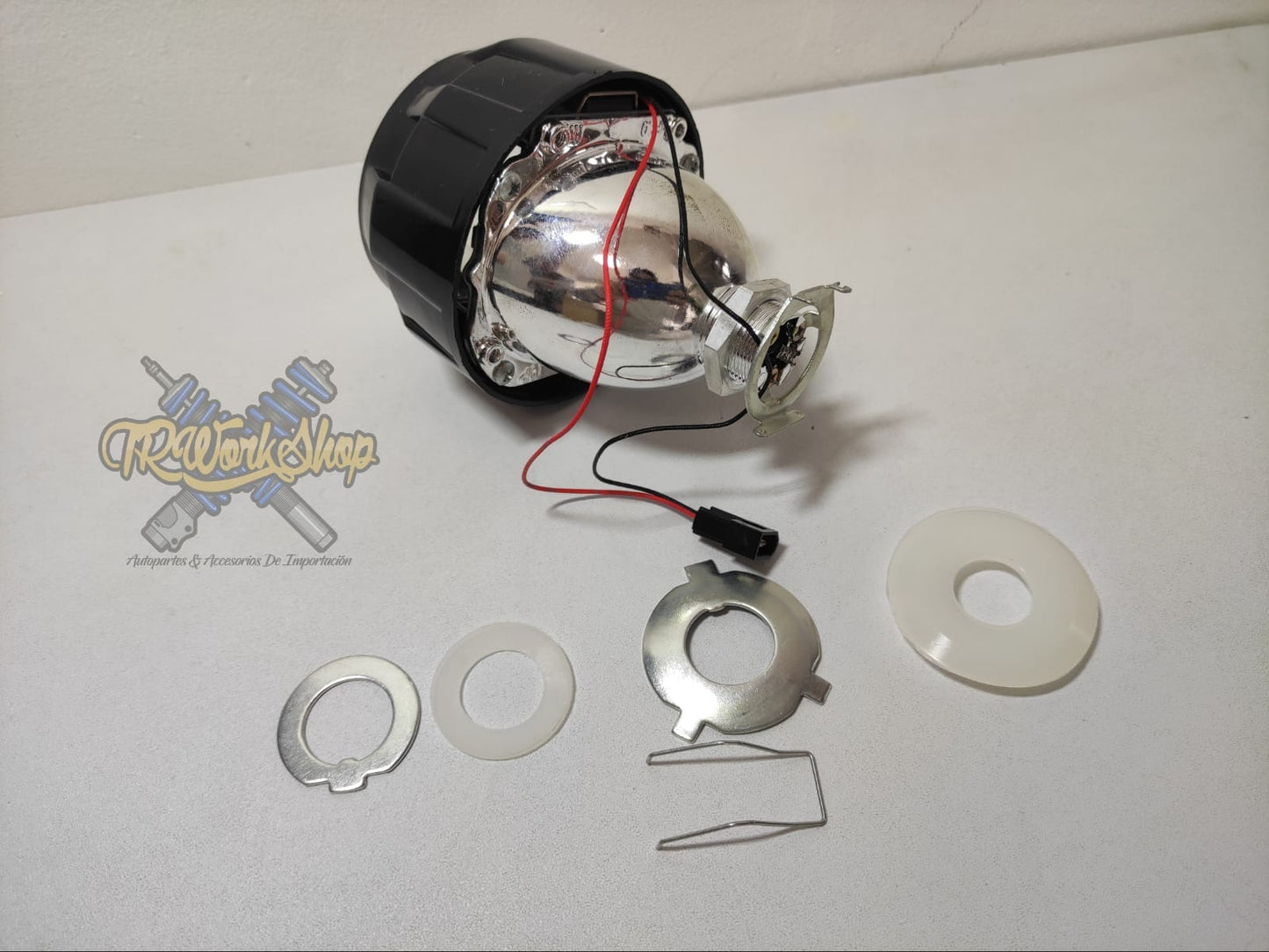 Proyector 2.5” Bi-Xenón para Faro H4 y H7 | 1 Pieza | Lupa Retrofit Universal | TRWS