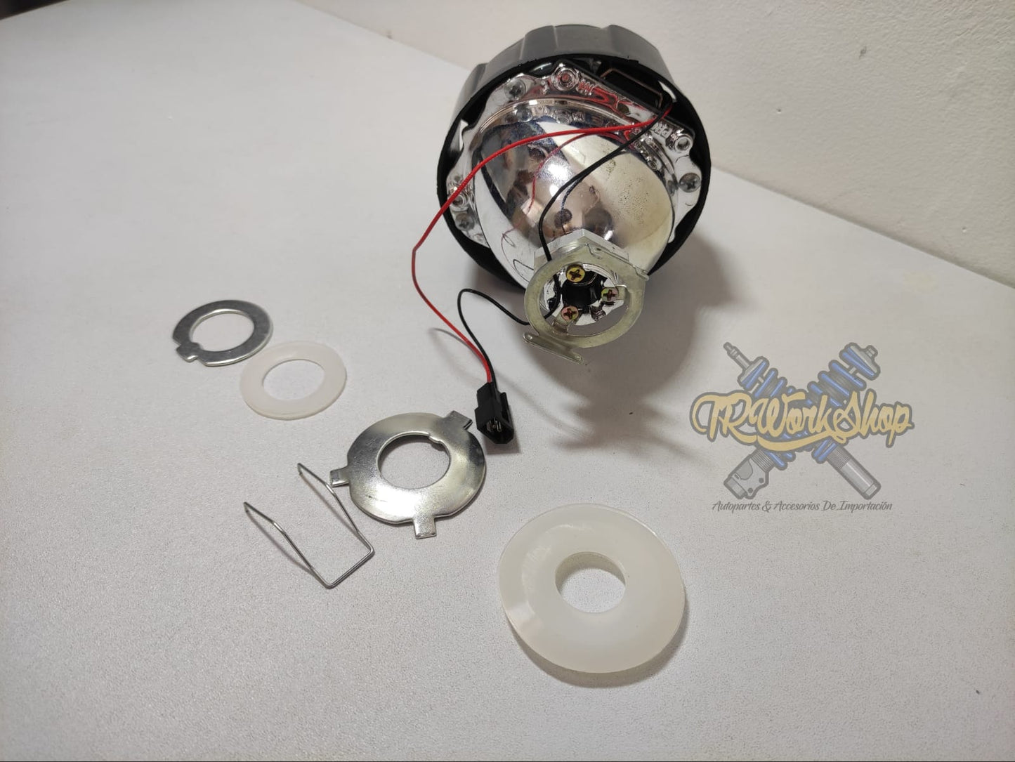 Proyector 2.5” Bi-Xenón para Faro H4 y H7 | 1 Pieza | Lupa Retrofit Universal | TRWS