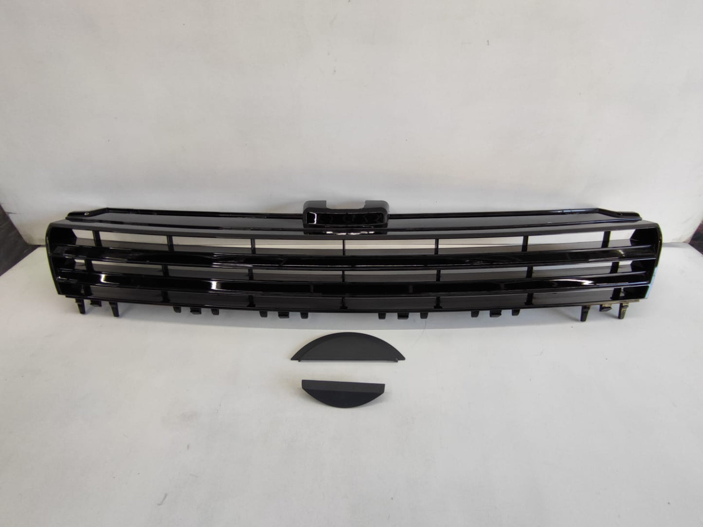 Parrilla Corrida Golf 7 MK7 2012-2017 | Negro Piano | JOM